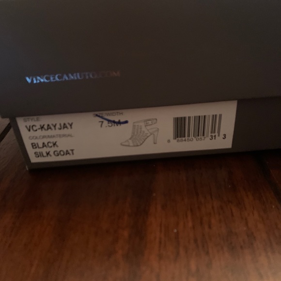 Vince camuto black strap heel - Picture 4 of 4